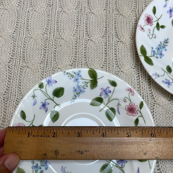 Corelle Floral Tea Coffee Cup and Saucer Set. 3 cups 4 saucers. Stoneware cups - Picture 6 of 8